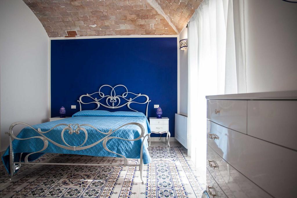 Hotel Palazzo Pagliaro à Santo Stefano di Camastra Extérieur photo