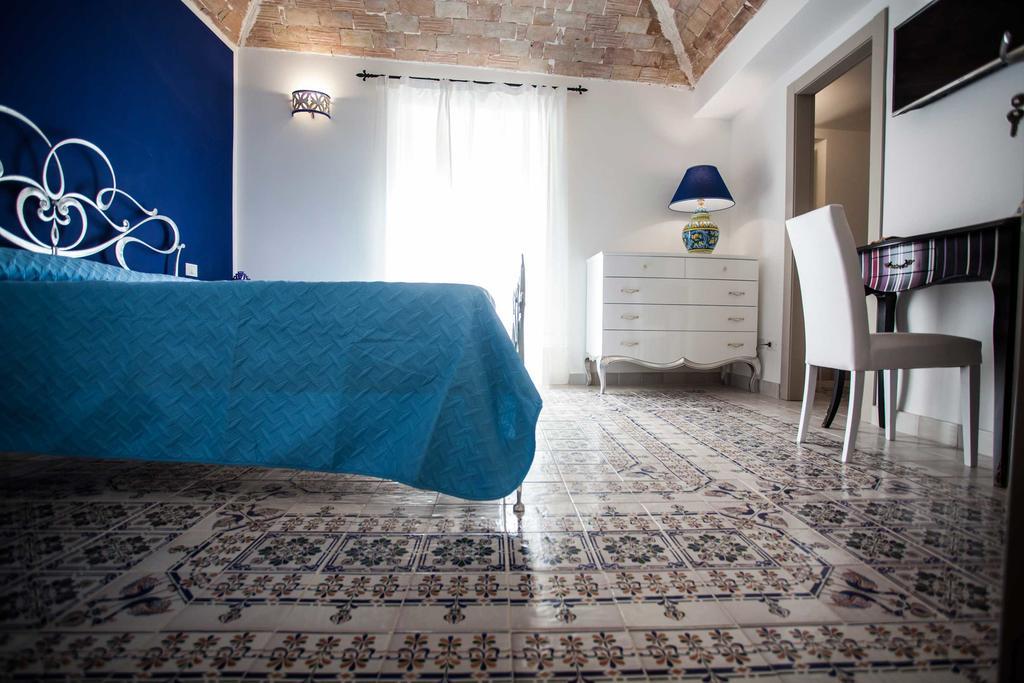 Hotel Palazzo Pagliaro à Santo Stefano di Camastra Extérieur photo